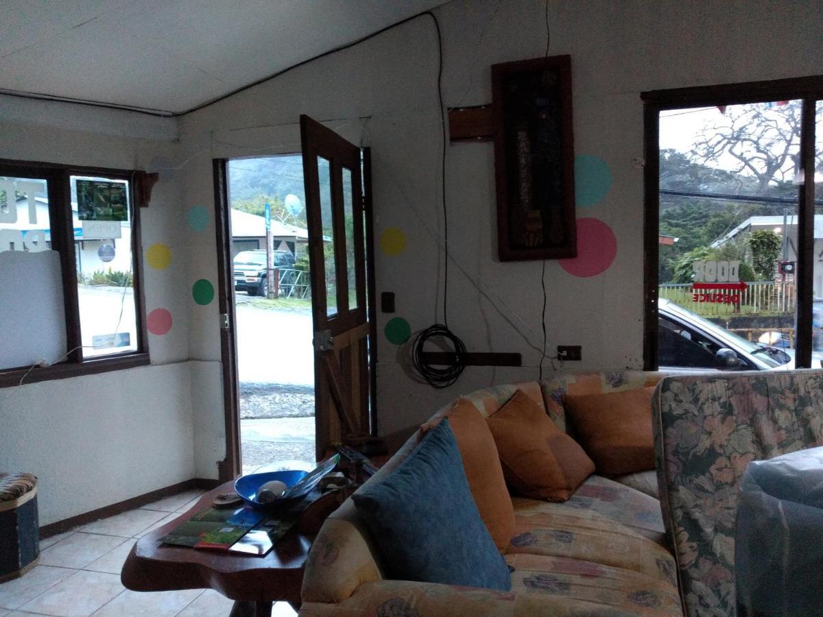 Paco House Hostel *